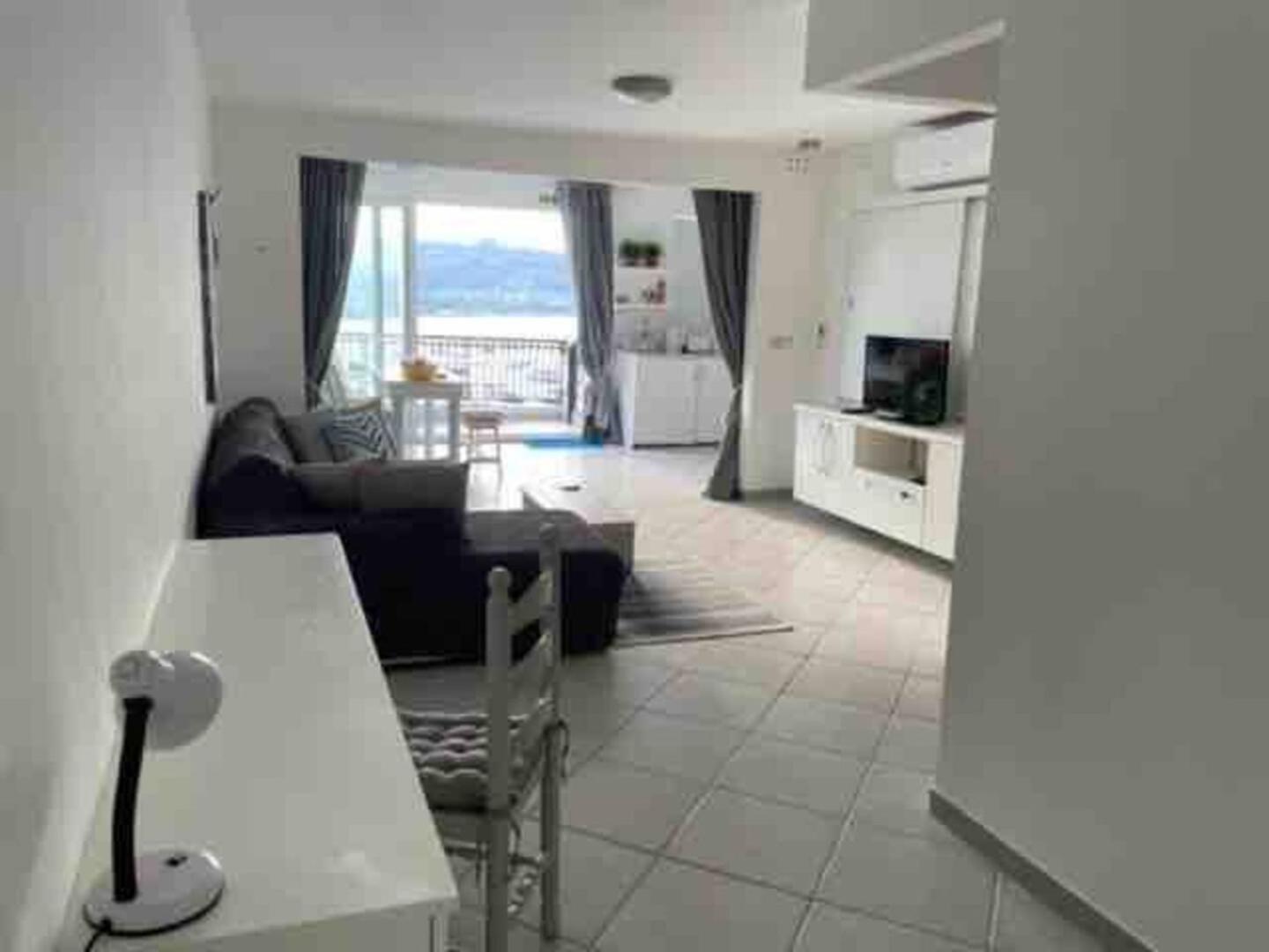 3Bed Melliehabay W Incredible Views By Homely Exterior photo
